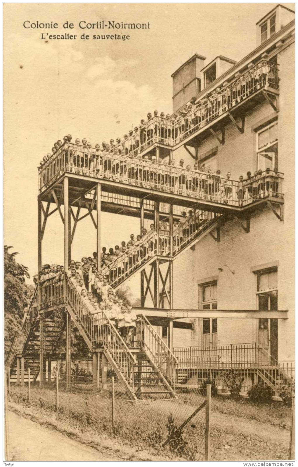 Cortil-Noirmont - Colonie - L'escalier De Sauvetage - Chastre