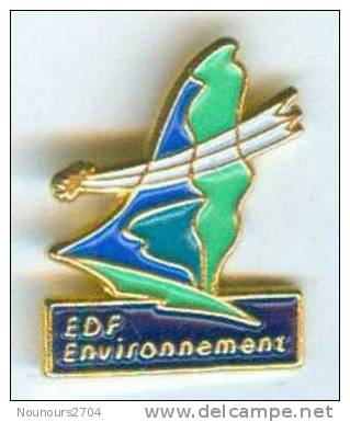 Pin's EDF Environnement - Aile Et étoile Filante - 228 - EDF GDF