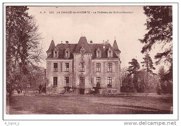 Ref 13 CPA 85 La Chaize Le Vicomte Le Chateau De Guelignageau - La Chaize Le Vicomte