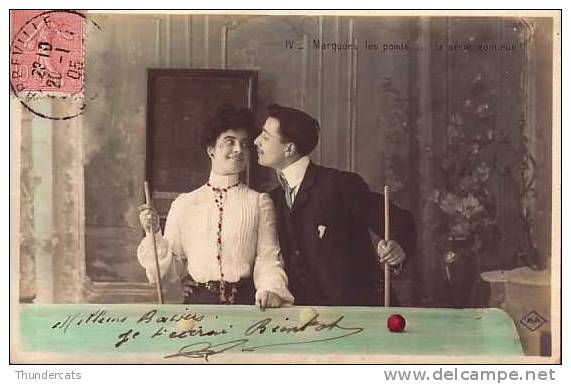 CPA COUPLE HOMME ET FEMME JEU DE BILLARD ** REAL PHOTO POSTCARD COUPLE LADY AND MALE BILLARD BILJARD - Autres & Non Classés