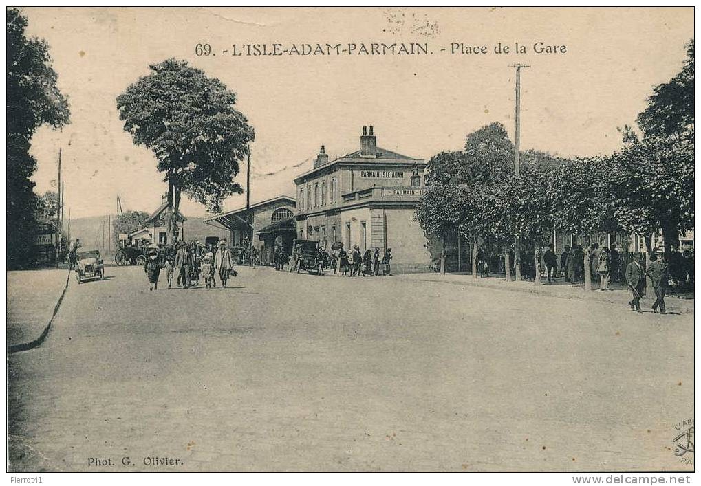 L'ISLE-ADAM-PARMAIN   Place De La Gare - Parmain