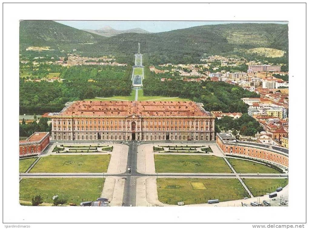 CASERTA - Veduta Del Palazzo Reale - Nuova, Non Viaggiata - In Buone Condizioni. - Caserta