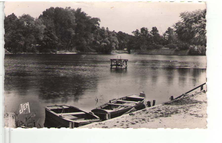 Le Quesnoy - L'Etang Du Pont Rouge (1956) - Le Quesnoy