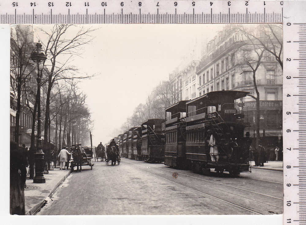 PARIS  1900 -  Encombrement -  N° 13  -  Trams - Voiture à Cheval -  CPM - Transporte Público