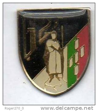 Militaire Armée Blason G2P ??? - Militares