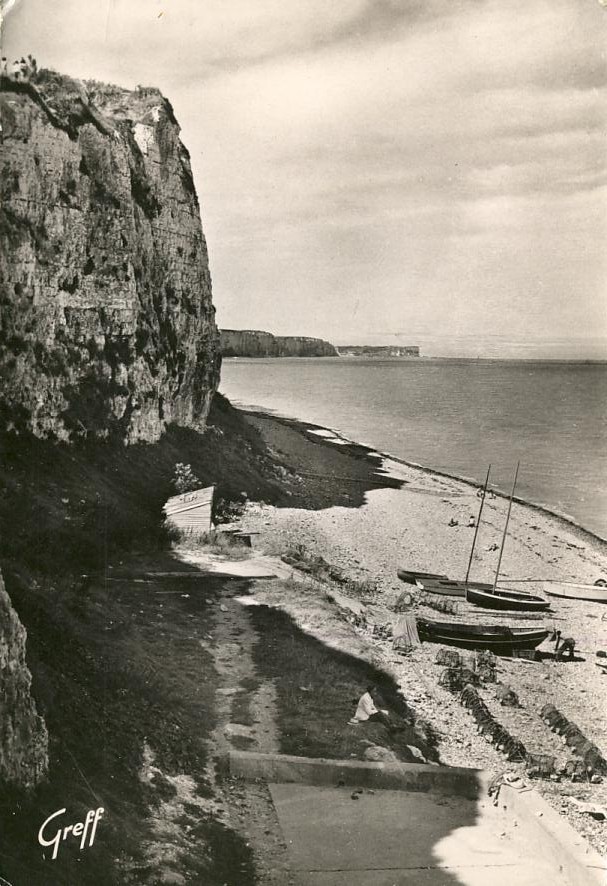 Veules Les Roses 76 - La  Falaise D'Amont -  Plage - Veules Les Roses