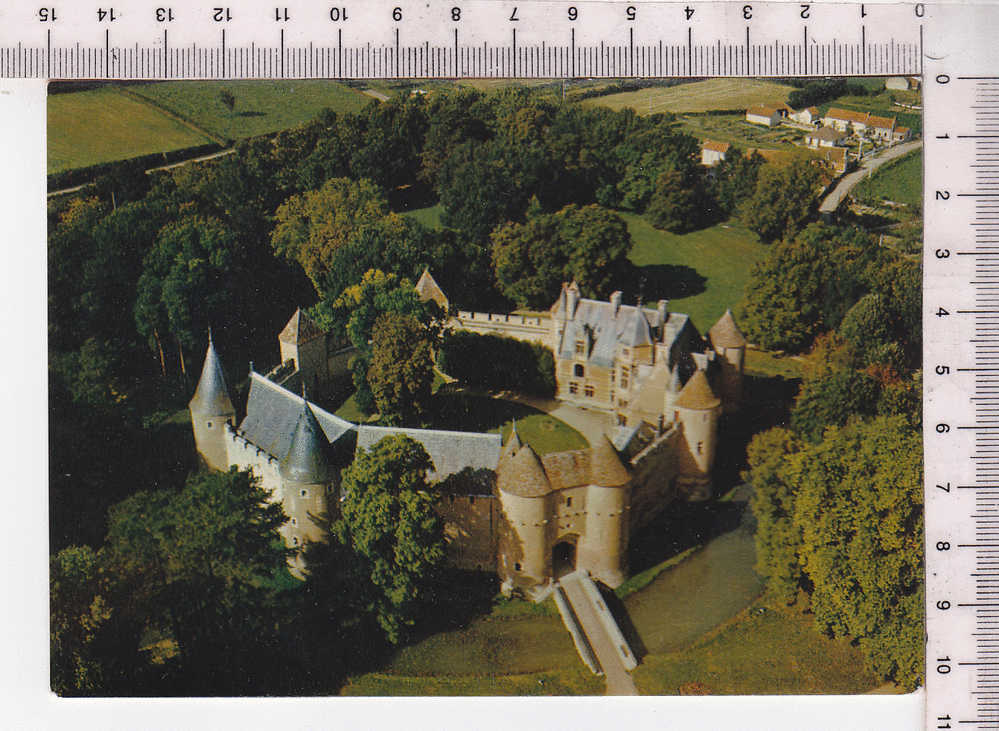 Château D 'AINAY Le VIEIL  - Vue Aérienne -  N°  18 002 08 - Ainay-le-Vieil