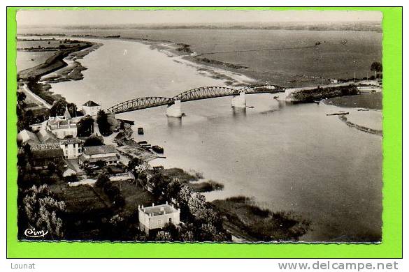 01 PONT De VAUX - FLEURVILLE : Vue Arienne  - La Saône Et Le Pont N°10 A - Pont-de-Vaux