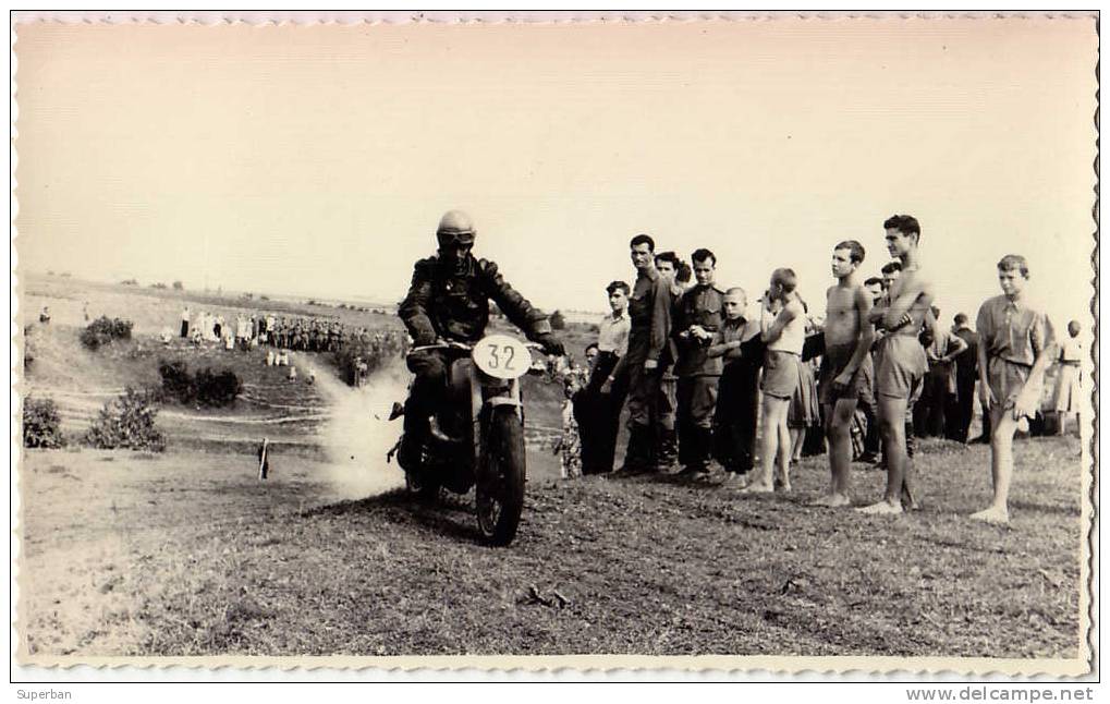 COURSE MOTO En TERRAIN VARIÉ : ENDURO - VRAIE PHOTO [ 8 X 13 CM ] NON LOCALISÉE - ANNÉE: ENV. 1950 - 1955 (f-264) - Motorradsport