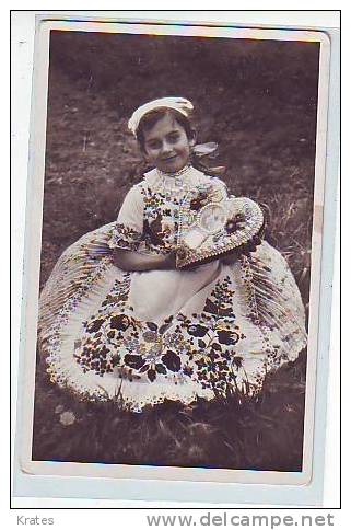 Postcard - National Costumes (Hungary) - Unclassified