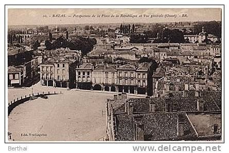 33 BAZAS - Perspective De La Place De La Republique Et Vue Generale (Ouest) - Bazas