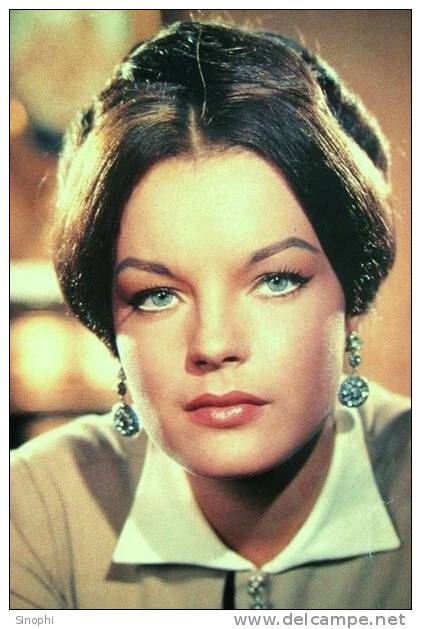 A92-005   @     Actress  Romy Schneider  , ( Postal Stationery , Articles Postaux ) - Schauspieler