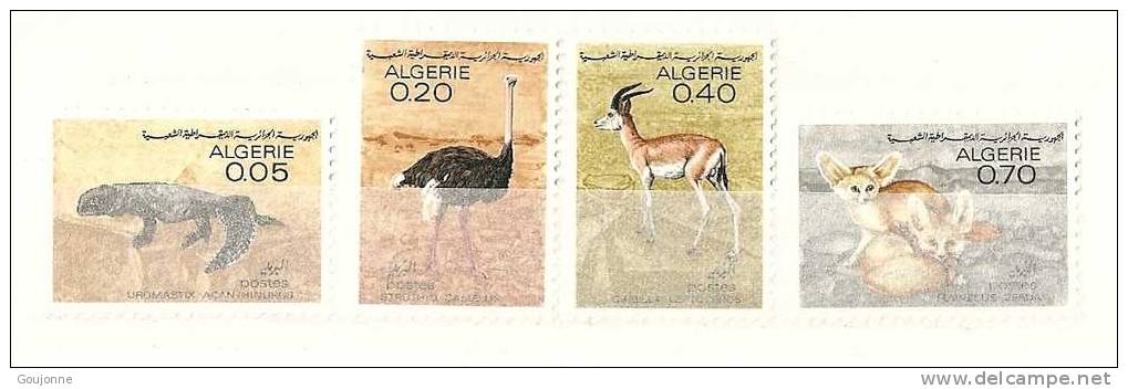 ALGERIE    Faune SAHARIENNE  447 450** - Struzzi