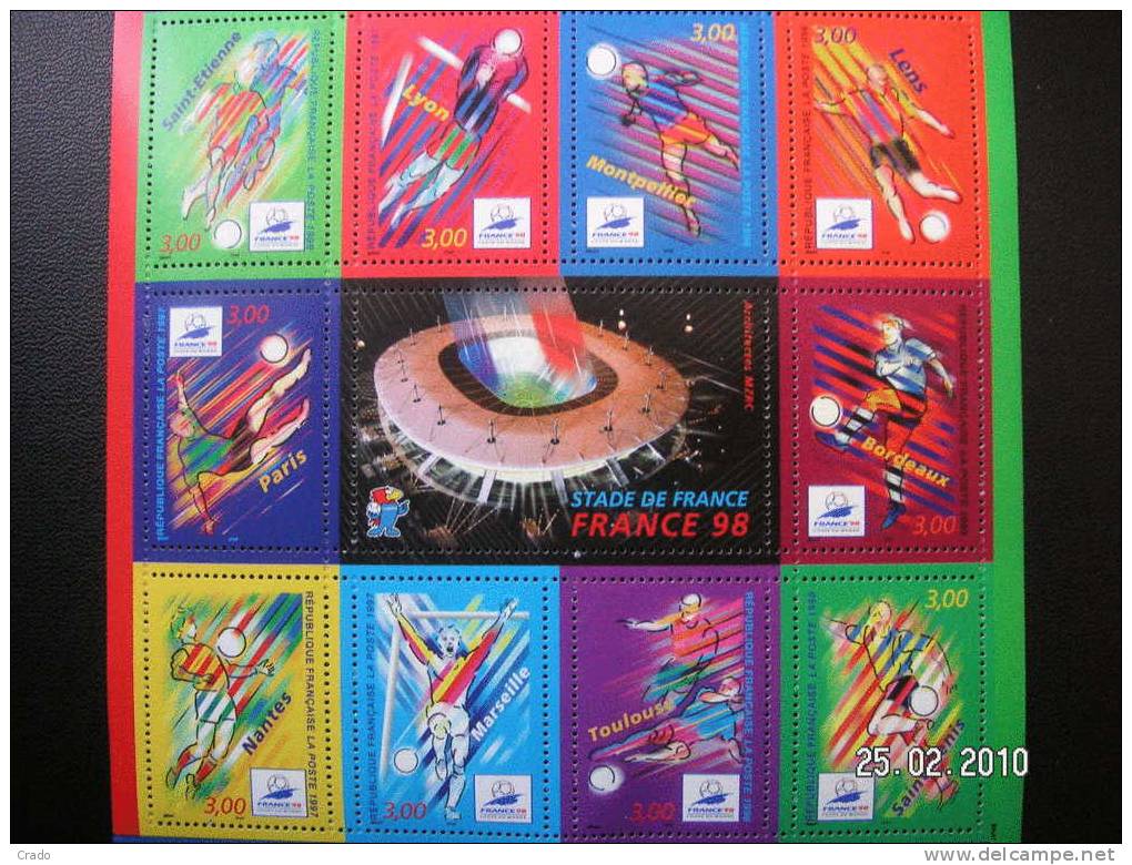 Brade Le Feuillet Neuf** De France "Coupe Du Monde De Football 98" De 1998 - Souvenir Blocks