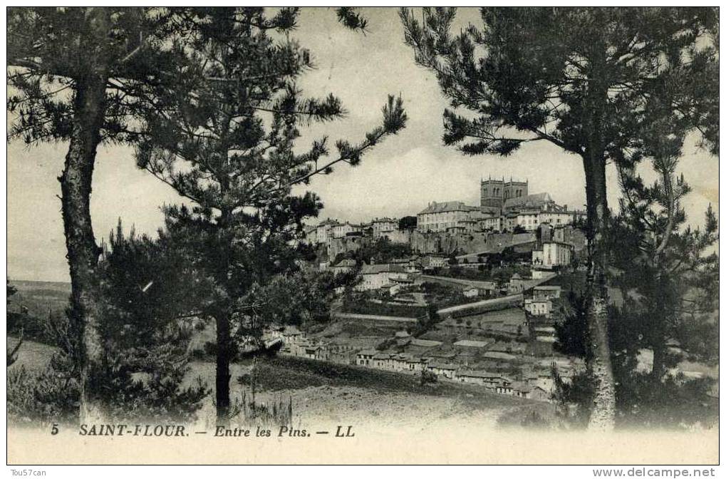 SAINT-FLOUR - CANTAL - CPA DE 1946. - Saint Flour