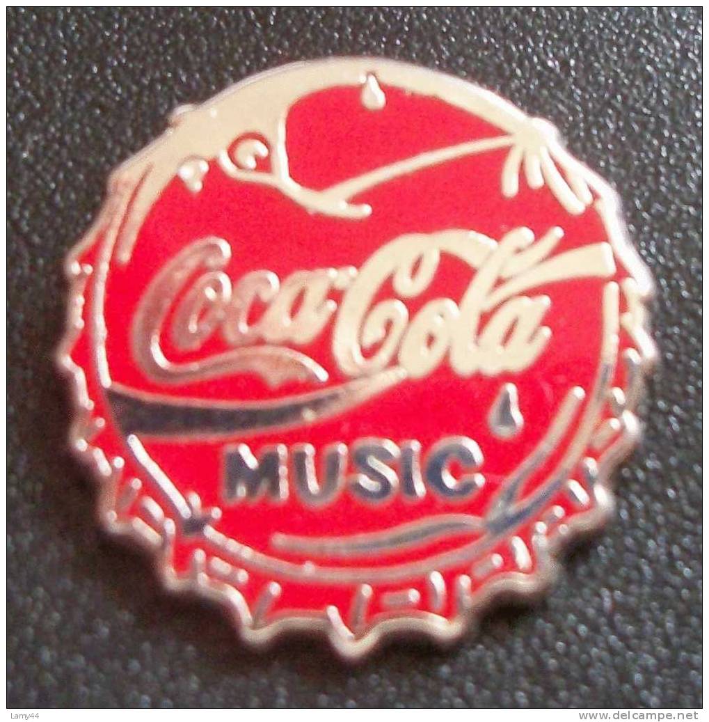 Pin´s Coca-Cola Music Signé Degat - Coca-Cola
