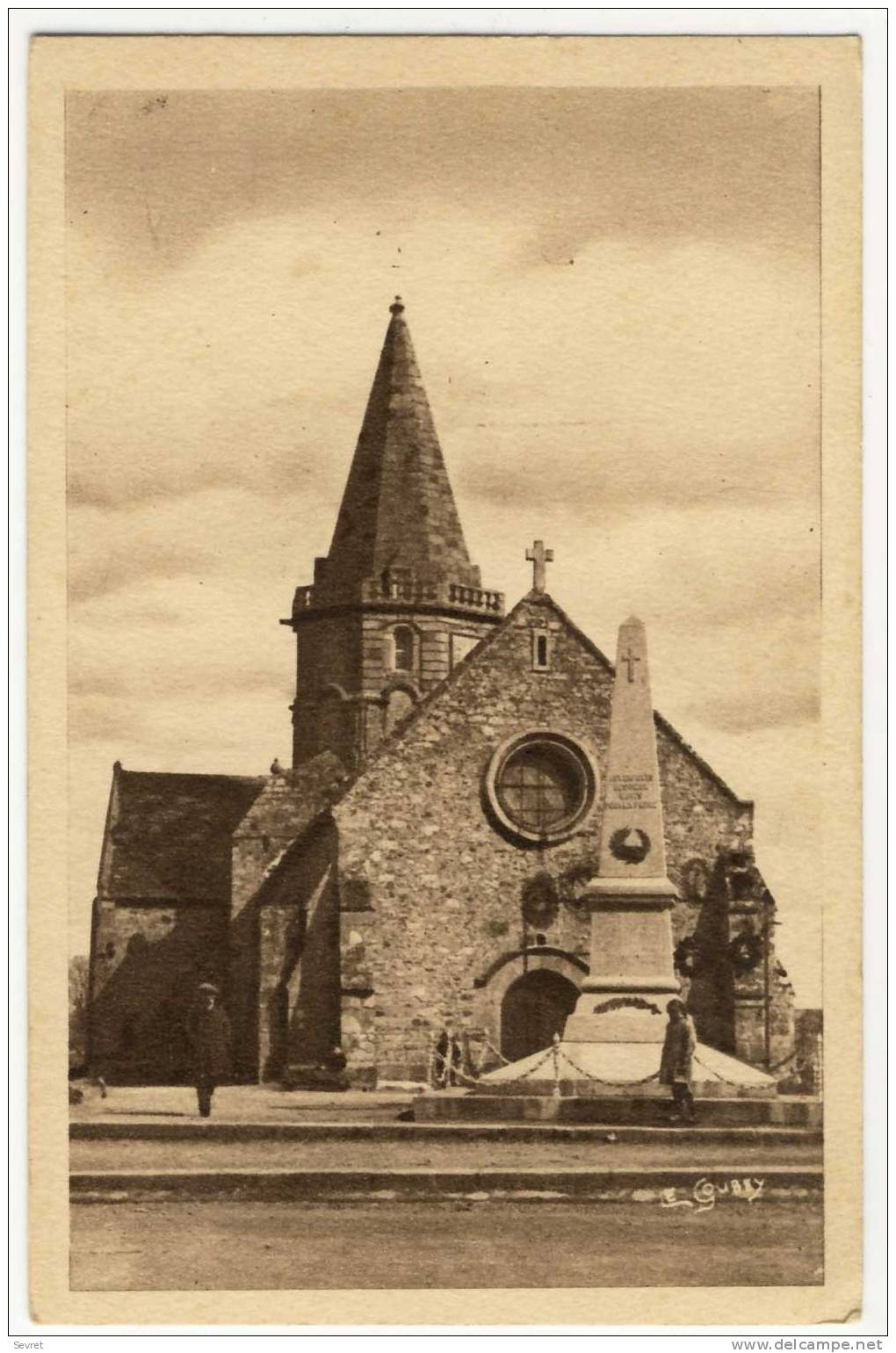 LES PIEUX -  Eglise Et Monument Aux Morts - Andere & Zonder Classificatie