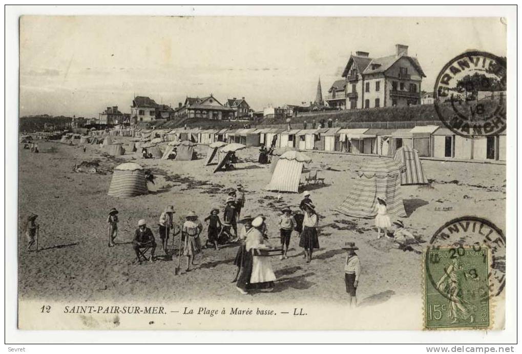 SAINT-PAIR.-  La Plage à Marée Basse. Belle Animation - Saint Pierre Eglise