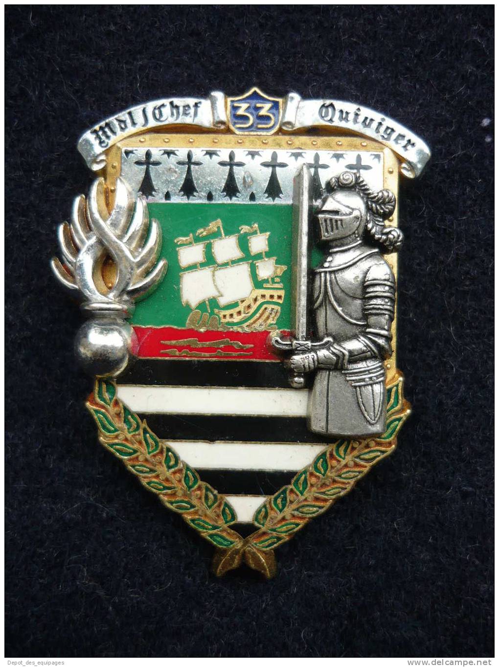 Insigne PROMOTION QUIVIGER, M.D.C. , 33° ESOG Le MANS - Police & Gendarmerie