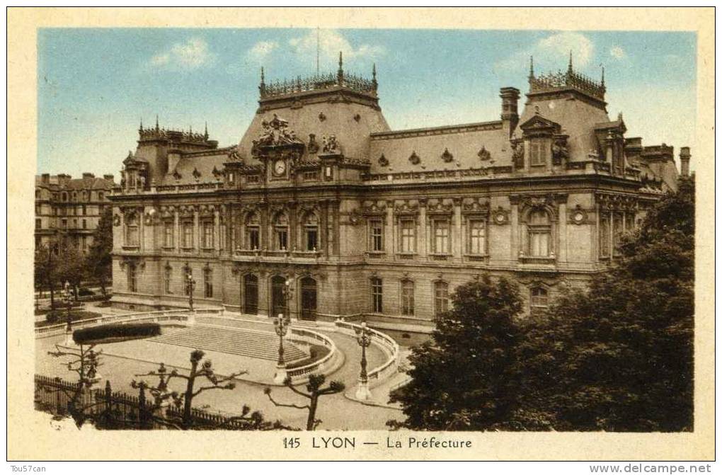 LYON - RHÔNE - CPA COULEUR DE 1946. - Autres & Non Classés