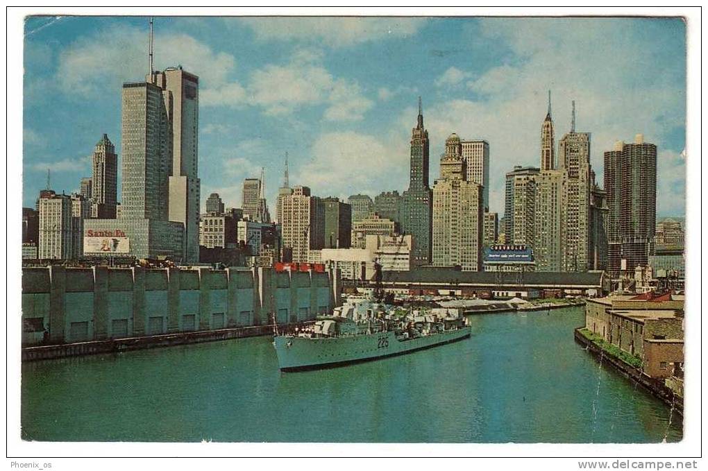 UNITED STATES - Chicago, Ship Leaving Port, Year 1967 - Chicago