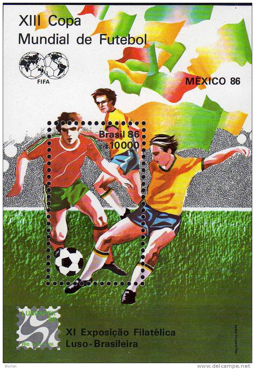 Fussball-WM Mexiko 1986 Brasilien Block 69 ** 5€ Stürmer Auf Dem Rasen, FIFA-Emblem, Flaggen - Blocs-feuillets