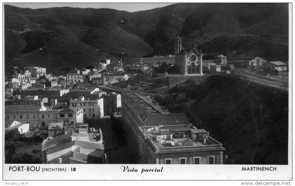 PORT-BOU (FRONTIERE)...VUE PARTIELLE.....CPSM PETIT FORMAT - Douane