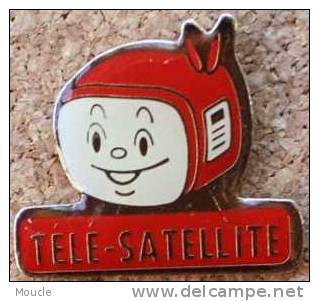 TELE - SATELLITE - TELEVISION- YEUX- ANTENNE - Media