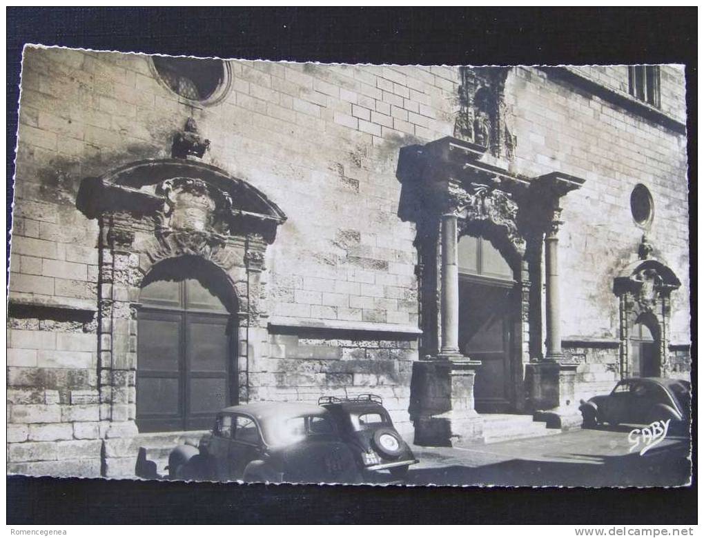 Les SABLES-d´OLONNE - Les Portails De L'Eglise - Non  Voyagée - Sables D'Olonne