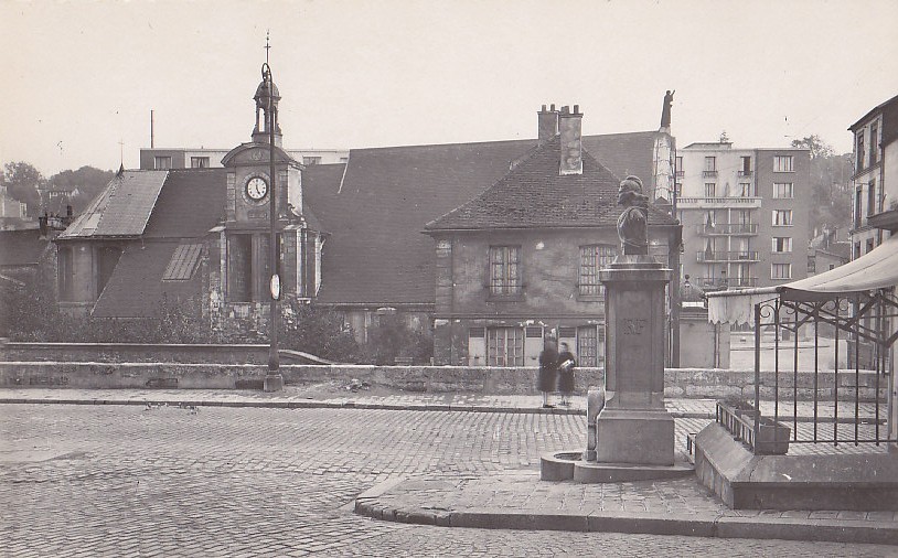 Sèvres 92 -  Monument Marianne - Eglise - Sevres