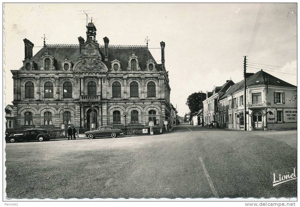 Mairie Et Route D'Angers - Tierce