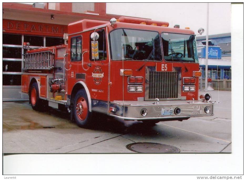 (542)  Fire Truck - Camion De Pompier - Firemen