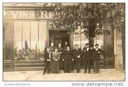 Carte Photo .Groupe Devant  Café....Restaurant.. - To Identify