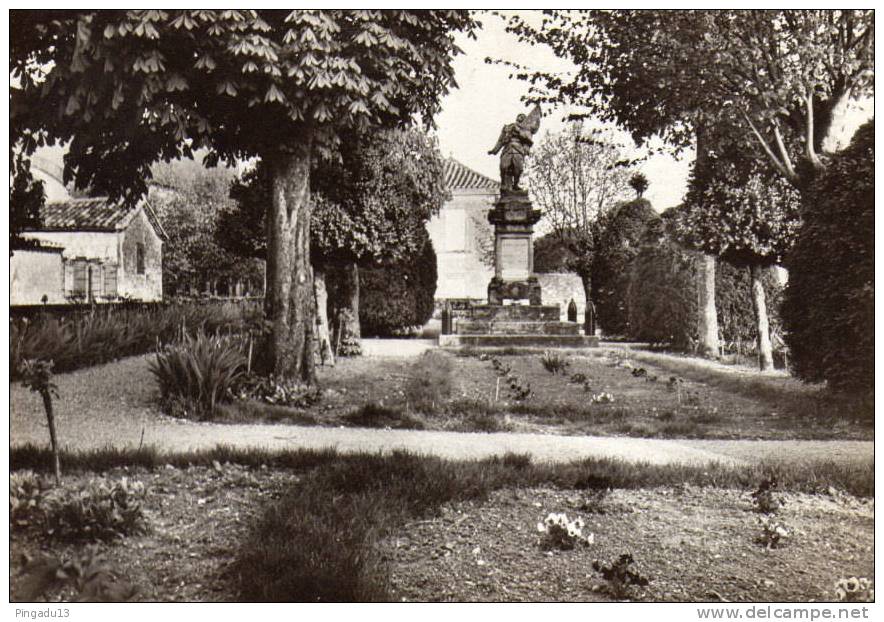 Tournon Jardin Public Belle CPSM Grand Format Très Bon état - Tournon D'Agenais