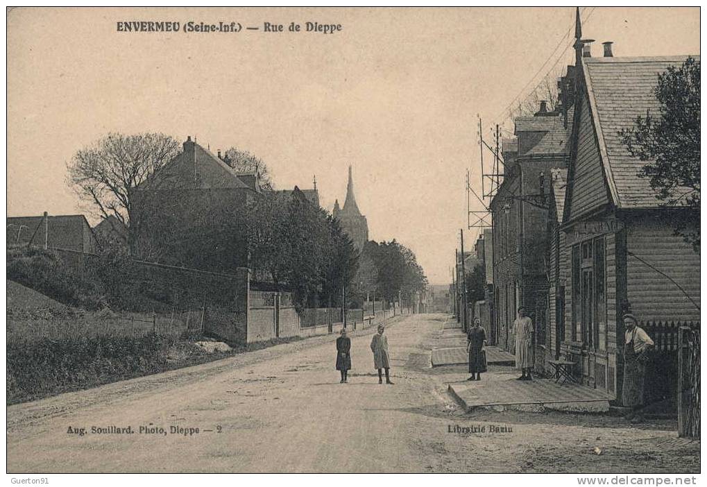 CPA (76)  ENVERMEU    Rue De Dieppe - Envermeu