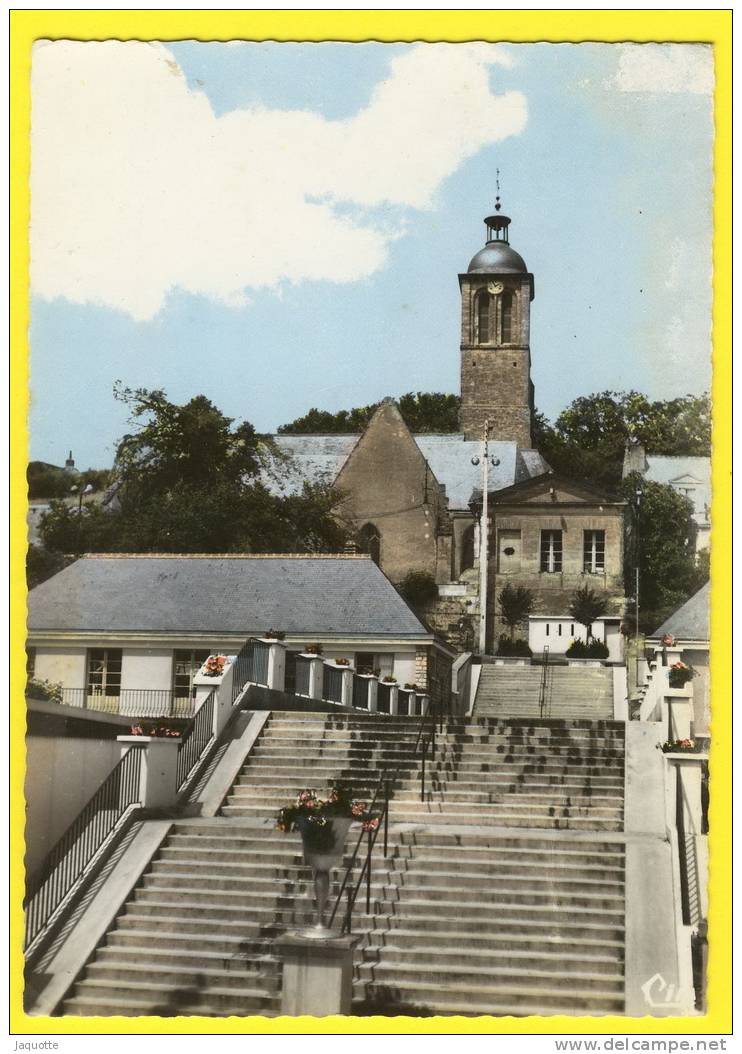 VOUVRAY - Indre Et Loire - N° Ac 18719 - L'Eglise - Escalier - Non Circulé édit Combier - Vouvray