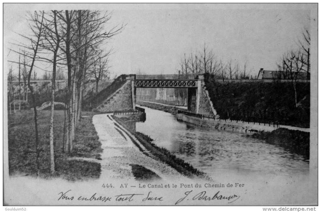 Le Canal Et Le Pont De Chemin De Fer - Ay En Champagne