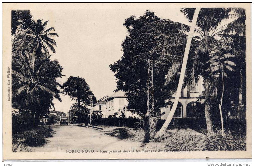 PORTO NOVO [Bénin] - Rue Passant Devant Les Bureaux Du Gouvernement - Benín