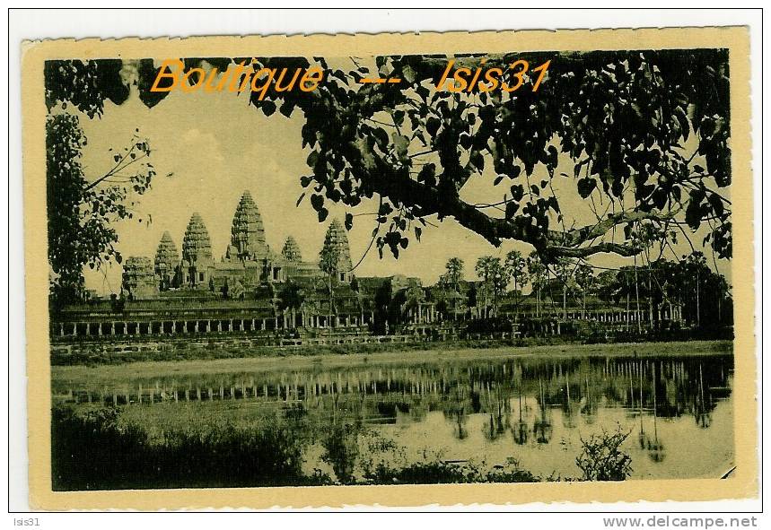Cambodge - RF21889 - Anghorwat - Vue Prise Au Devant Du Bassin (Près De La Bonzerie)  -  état - Cambodge