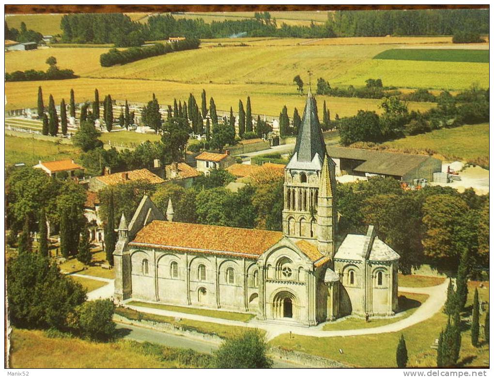 17 - AULNAY De SAINTONGE - L´ Eglise Saint-Pierre De La Tour (Style Roman Poitevin) - Aulnay