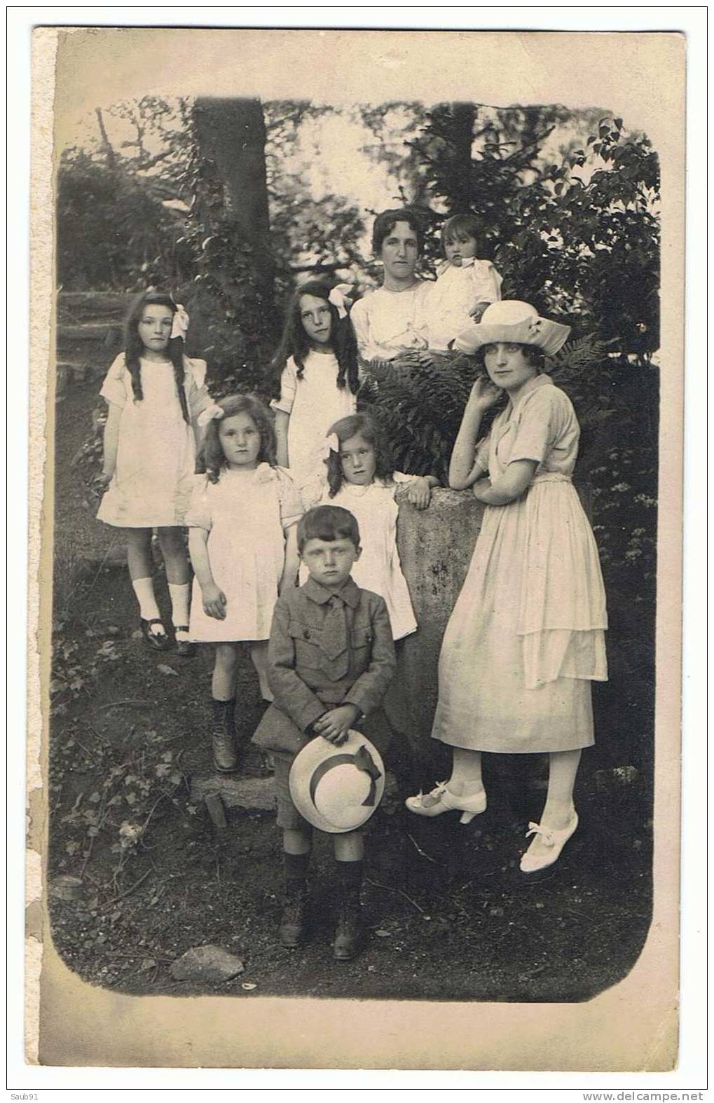 Photographie -carte Postale -Groupe Familial Début  XXème---Réf:9040 - Non Classés