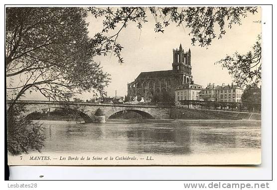 CPA  78.-MANTES.-Les Bords De La Seine Et La Cathédrale.- SALV 09 146 - Mantes La Ville