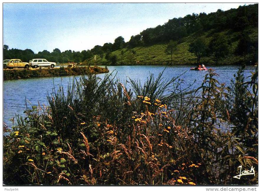 Un Coin Du Plan D'eau - Callac