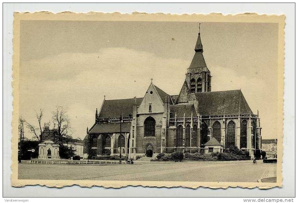 Vilvoorde : Hoofdkerk En Monument Der Gesneuvelden - Vilvoorde