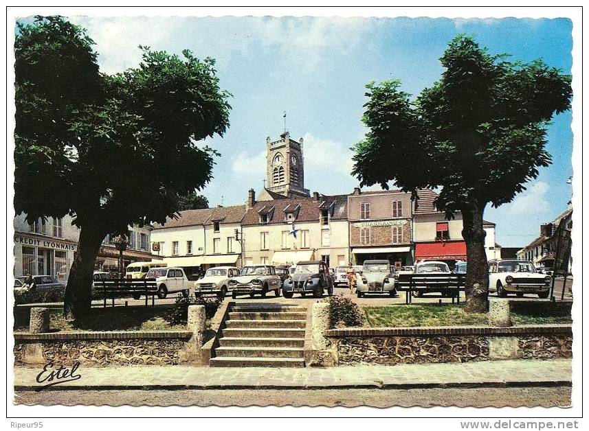 78 NEAUPHLE LE CHATEAU - Place Du Marche - Neauphle Le Chateau