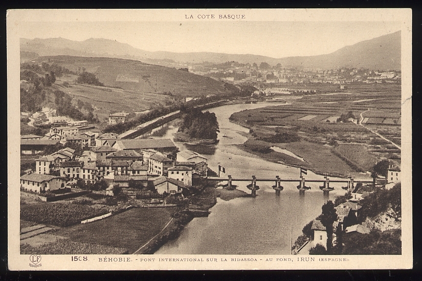 CPSM  Non écrite BEHOBIE Pont International Sur La BIDASSOA, Au Fond IRUN  (ESPAGNE) LA COTE BASQUE - Arthez De Bearn