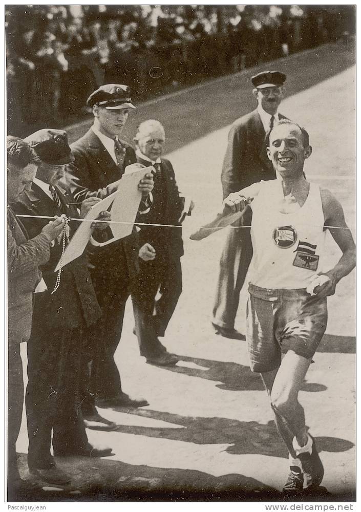 PHOTO PRESSE ATHLETISME - ARRIVEE COURSE 25 KM DE BERLIN - Athletics