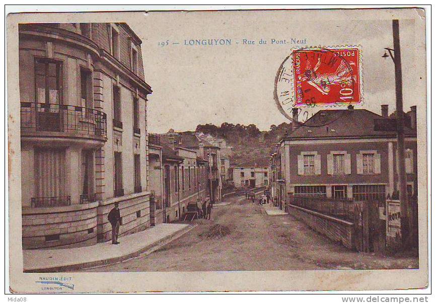 54. LONGUYON . RUE DU PONT NEUF. ANIMATION. - Longuyon