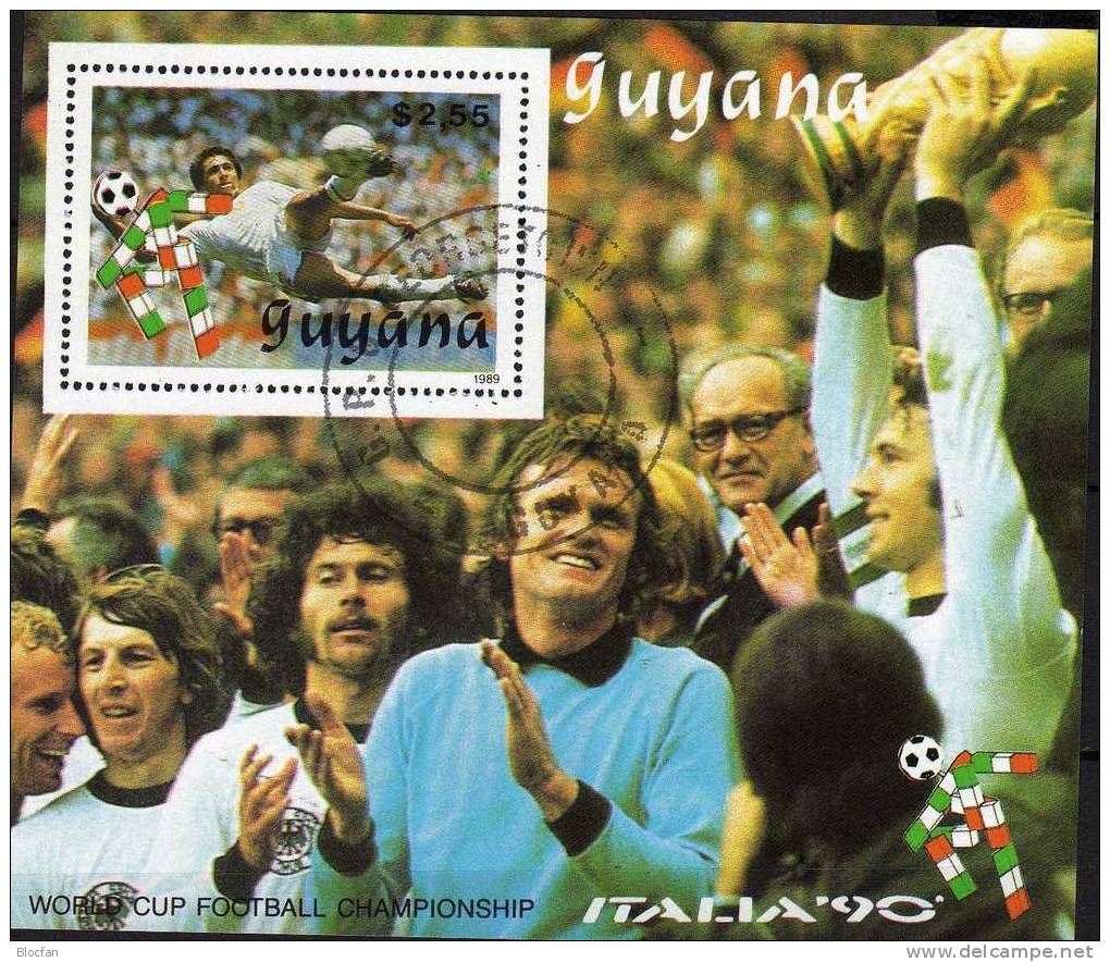 Italien 1990 Fußball WM GUYANA 3059+Block 59 O 8€ Deutschland Spielszene Mit Fallrückzieher Bloc Soccer Sheet Of America - Guyana (1966-...)