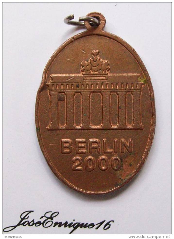 BERLIN 2000 - WORLD CONGRESS INTERCOLTTURE - MEDALLA MEDAL - Andere & Zonder Classificatie